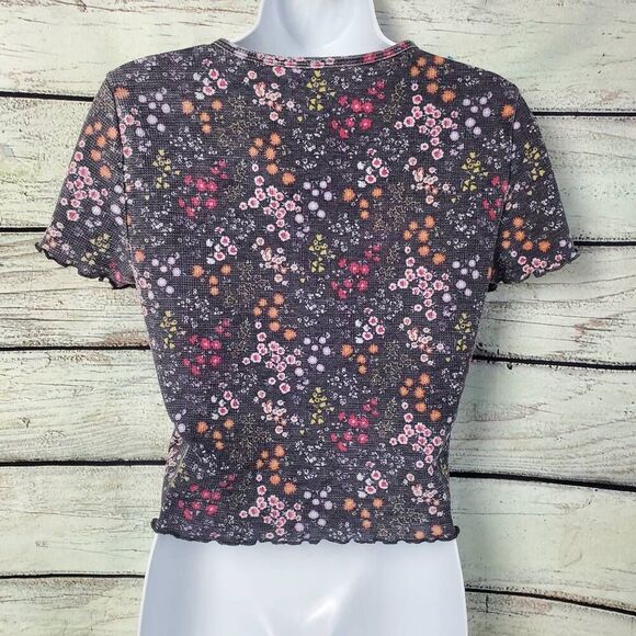 American Eagle Women’s L Ribbed Floral Lettuce Hem Crop Top Black Multi Short Sl - Picture 5 of 7